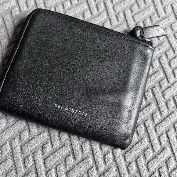 Uri Minkoff Black Leather Zip Wallet